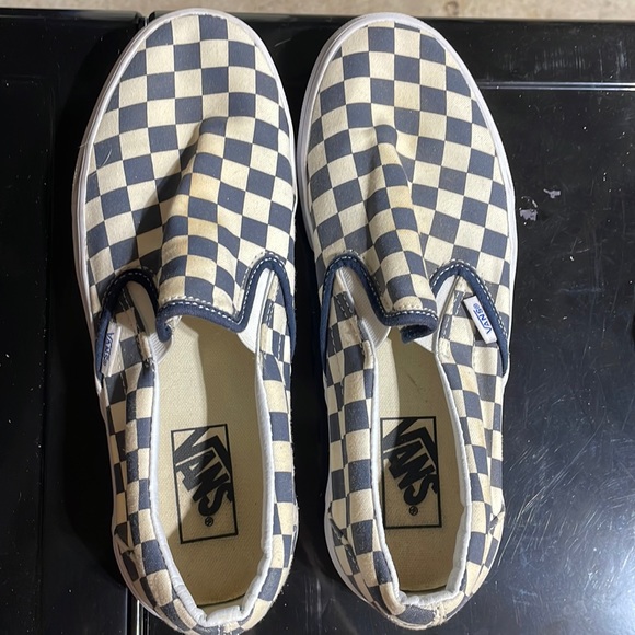 Slip On checkered vans - Picture 1 of 2